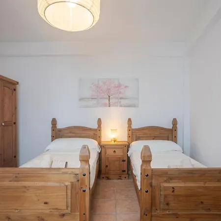 Dom wakacyjny Casa Alina, Old Town With Garage Marbella