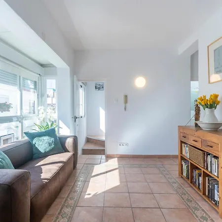 Casa Alina, Old Town With Garage * Marbella