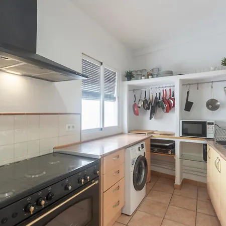 Casa Alina, Old Town With Garage بيت للعطل ماربيا